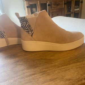 Toms Women’s Jamie Sneaker Sand 7.5